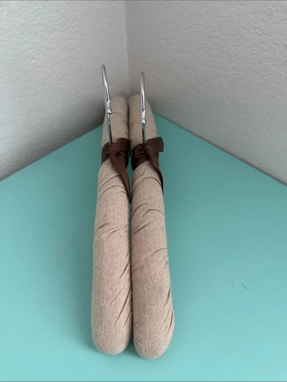 Linen padded heavy duty hangers set of 2ct.-beige color with a bow-brand new.